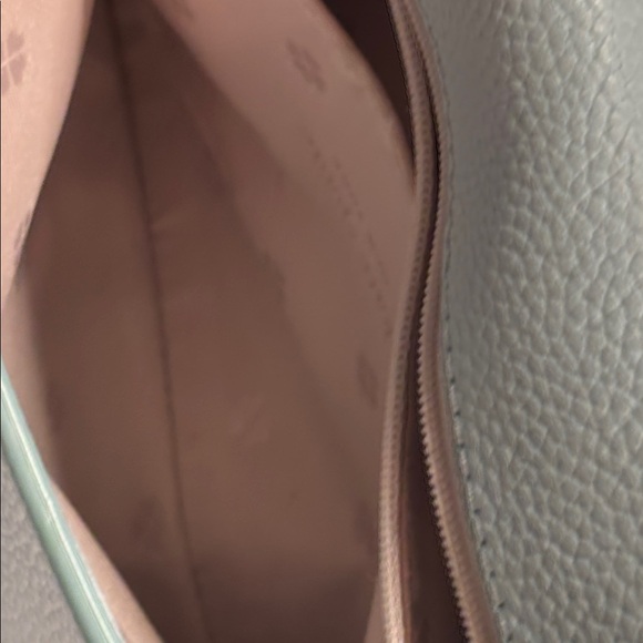 Kate Spade Light Blue Run Around Crossbody Bag EUC - Picture 4 of 13